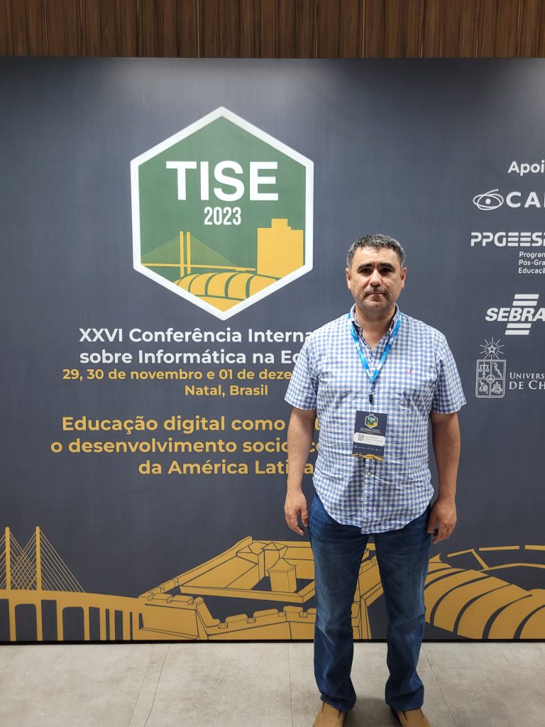 Académico del Instituto de Matemática, Física y Estadística UDLA fue premiado por su artículo en conferencia internacional Informática Educativa TISE 2023