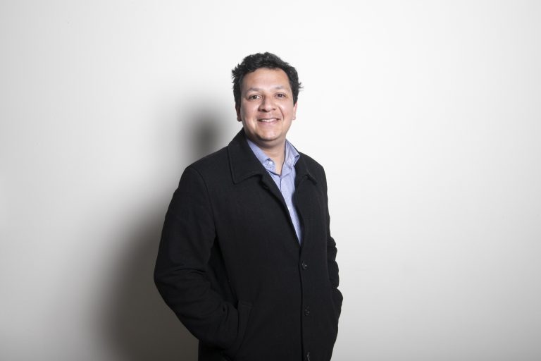 Secretario académico de la Escuela de Pedagogía en Educación Física UDLA expone en 1er Congreso de Educación y Pedagogía