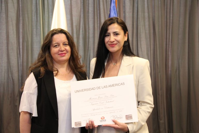 Universidad de Las Américas marca un hito y celebra su primera titulación de carrera online en la región de Antofagasta