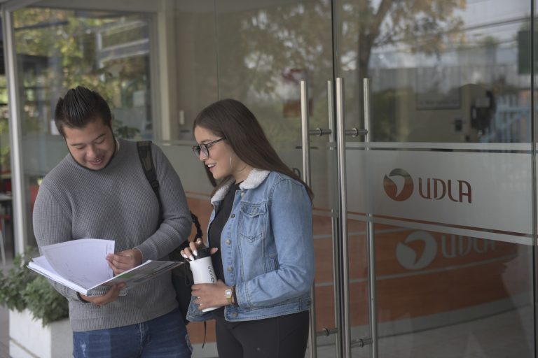 Tercera versión del Mes de la Empleabilidad reúne a estudiantes, egresados y empresas con el propósito de articular acciones de movilidad laboral