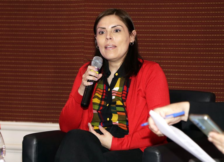 Núcleo de Investigación Social Aplicada de UDLA realiza conversatorio sobre violencias contra las mujeres