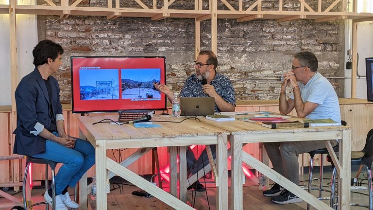 Seminario internacional reúne a académicos y egresados de las escuelas de Arquitectura UDLA y de la Universidad de Alicante