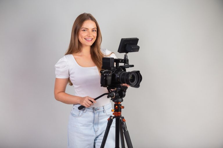 Comunicación Audiovisual y Multimedia en UDLA: una experiencia práctica desde el primer semestre