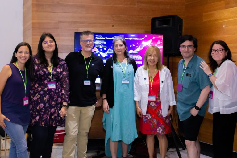 Con ponencia sobre técnica de calorimetría diferencial de barrido, académico del Instituto de Ciencias Naturales UDLA expone en VI Workshop de Péptidos Terapéuticos