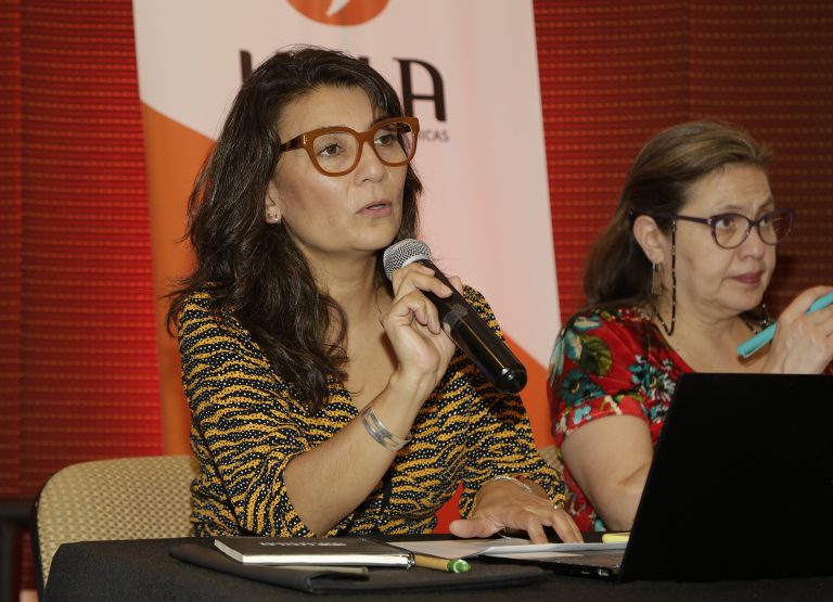 Trabajo Social conmemora el Día Internacional de la Mujer a través de conversatorio de expertas quienes analizaron la feminización de la profesión