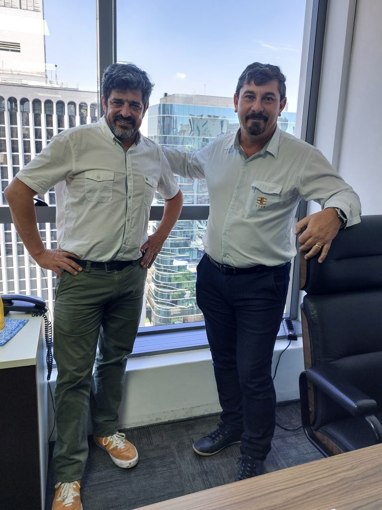 Director de Escuela de Construcción Civil visita el Instituto de Tecnologías de Industrialización en Edificaciones de Brasil, especialista en aprendizaje no presencial
