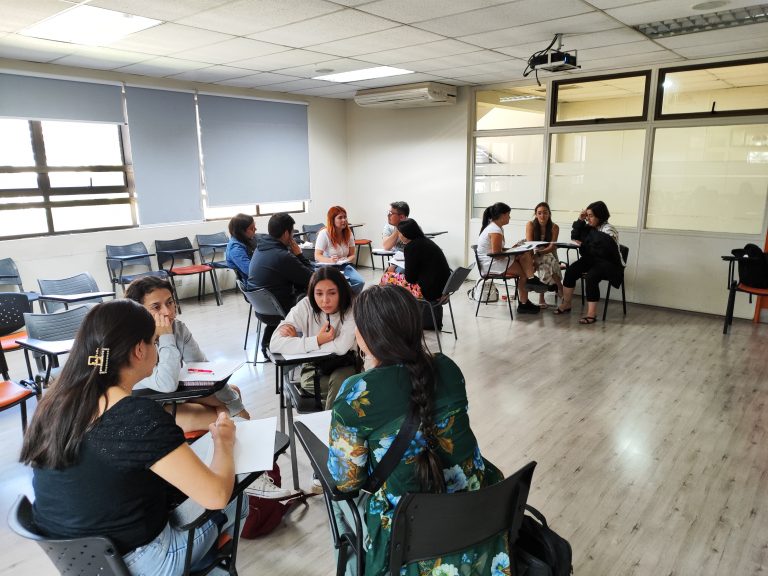 Estudiantes del Campus Providencia son parte de la primera versión de Semillero de Investigación de Enfermería UDLA