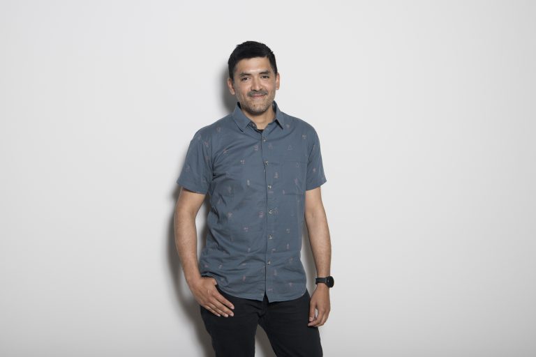 «Historia de un oso»: Corto ganador del Oscar, dirigido por académico de UDLA, es exhibido en el Academy Museum de Los Ángeles