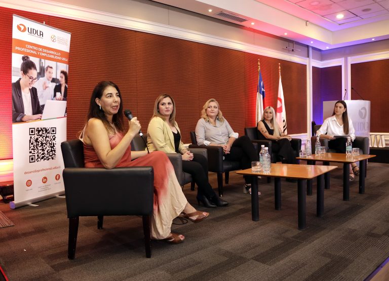 UDLA convoca a egresadas con destacada trayectoria laboral para hablar sobre empoderamiento femenino