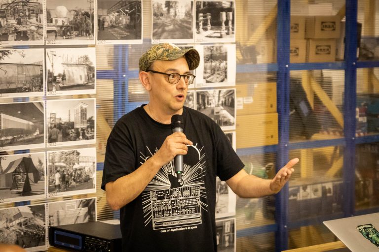 Cristián Vogel, compositor y dj chileno radicado en Dinamarca, presenta en el Galpón UDLA la película «Agnete & The Merman”