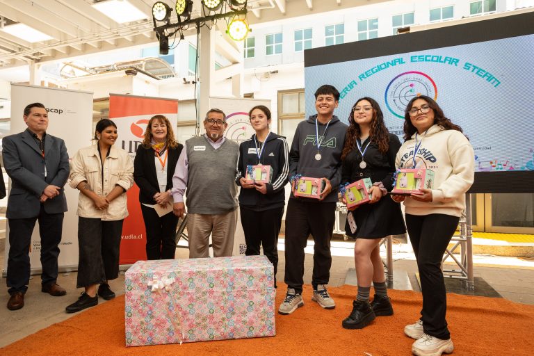 Estudiantes de liceo de Petorca realizan pasantía internacional a México gracias a Proyecto FIC Región del Saber: Científicos y Científicas para el Futuro