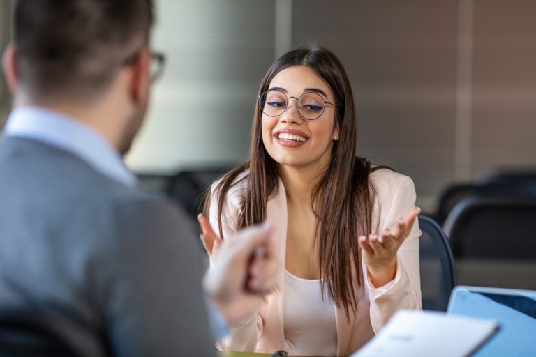 Centro de Desarrollo Profesional y Egresados convoca a estudiantes de UDLA a taller práctico de entrevista laboral para personas sin experiencia en este ámbito