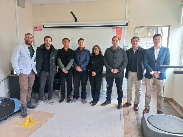 Revista indexada en Web of Science publica artículo de Núcleo Isafyd y carrera de Kinesiología UDLA sobre estudio de evaluación de fuerza vinculado a convenio internacional