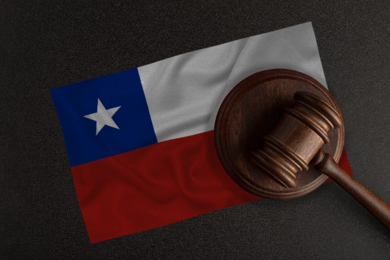 Facultad de Derecho expone investigación sobre las sentencias condenatorias de la Corte Interamericana de Derechos Humanos que modifican sentencias chilenas firmes