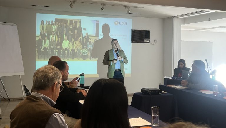 Facultad de Comunicaciones y Artes realiza Consejo Ampliado del primer semestre 2024