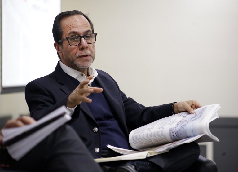 Facultad de Derecho UDLA aborda el impacto de la Inteligencia Artificial en la  formación de nuevos profesionales