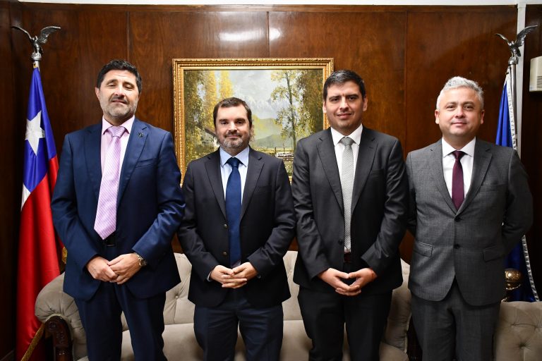 Carrera de Derecho de Campus Los Castaños inicia tradicional ciclo de encuentros disciplinares 2024 con foco en leyes de acoso laboral y 40 horas