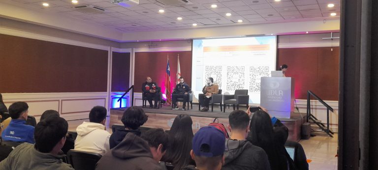 Conversatorio en Campus Santiago Centro aborda claves de la preparación física en deportistas chilenos profesionales