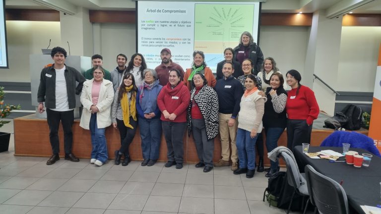 Programa de Intervención Comunitaria organiza primer Encuentro Comunitario en Sede Santiago