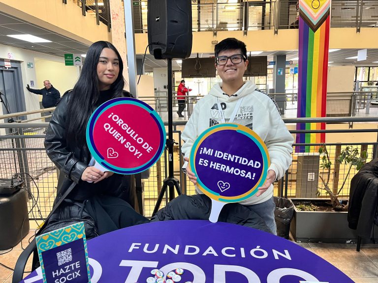 Escuela de Terapia Ocupacional conmemora el Mes del Orgullo LGBTQIA+ con feria de salud sexual y lanzamiento de libro