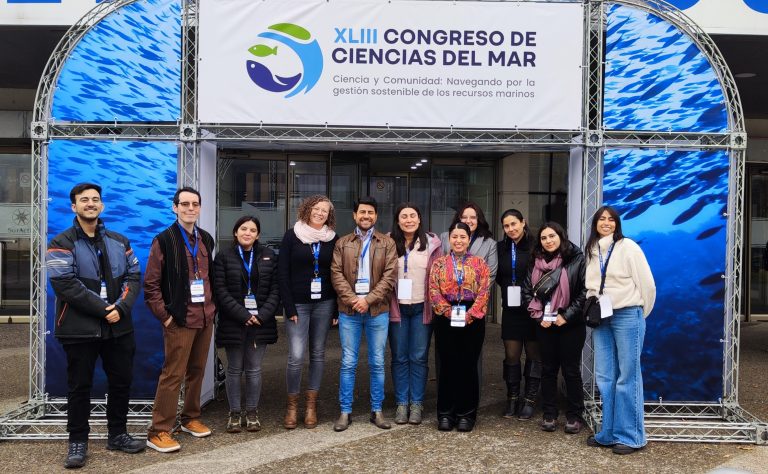 Académicas de la Escuela de Medicina Veterinaria presentan trabajos de investigación en el  Congreso Ciencias del Mar realizado en Concepción