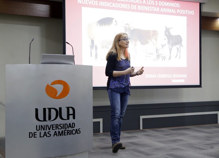 Magíster en Bienestar Animal y Etología Aplicada retoma actividades con charla de destacada experta española