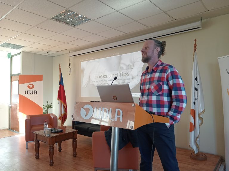 Académicos de Campus Los Castaños participan en taller de herramientas prácticas para redactar y publicar artículos científicos