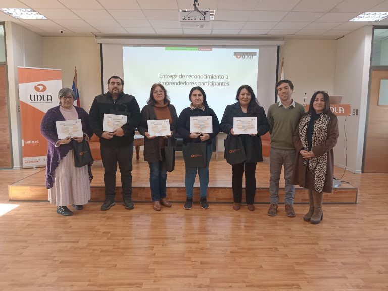 Estudiantes de la carrera de Ingeniería Comercial de Campus Los Castaños asesoran a emprendedores de Villa Alemana en modelos de negocio y marketing digital