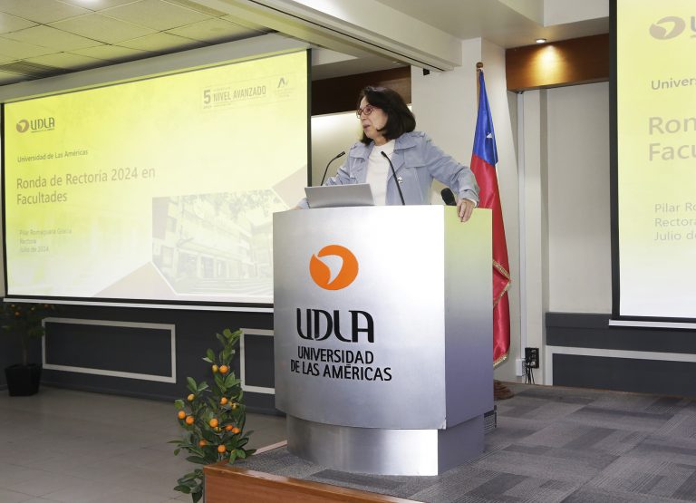 Rectora plantea los desafíos de la actualización del Plan de Desarrollo Estratégico 2022- 2027 en ronda por los campus