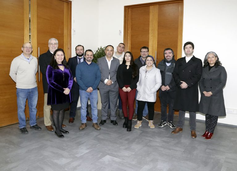 Escuela de Ingeniería y Centro de Desarrollo Profesional y Empleabilidad de UDLA refuerzan la conexión con egresados a través de una sesión de mejora continua