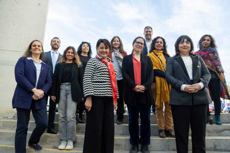Decana de la Facultad de Educación participa en el segundo diálogo de ConectaEducar