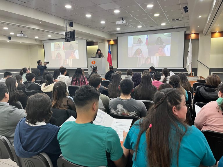 Escuela de Terapia Ocupacional realiza encuentro internacional de investigación en todas sus sedes