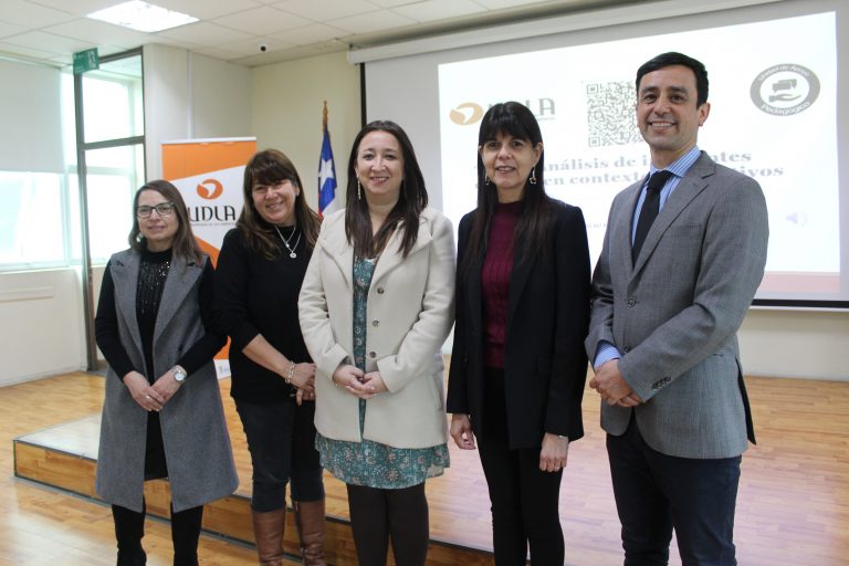 Taller sobre incidentes críticos en contextos educativos organizado por la Unidad de Apoyo Pedagógico convoca a académicos y directivos en Campus Los Castaños