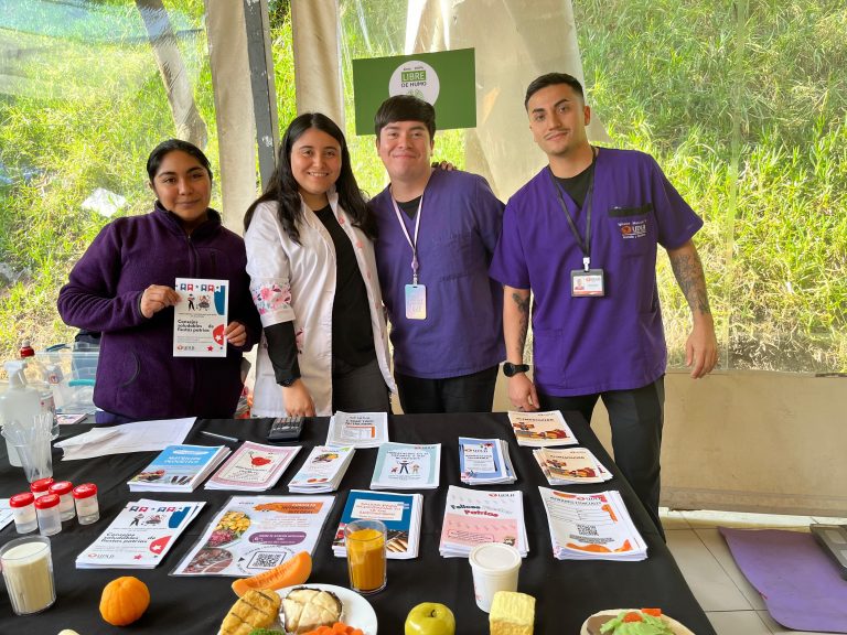 Facultad de Salud y Ciencias Sociales realiza feria de autocuidado dirigida a la comunidad universitaria
