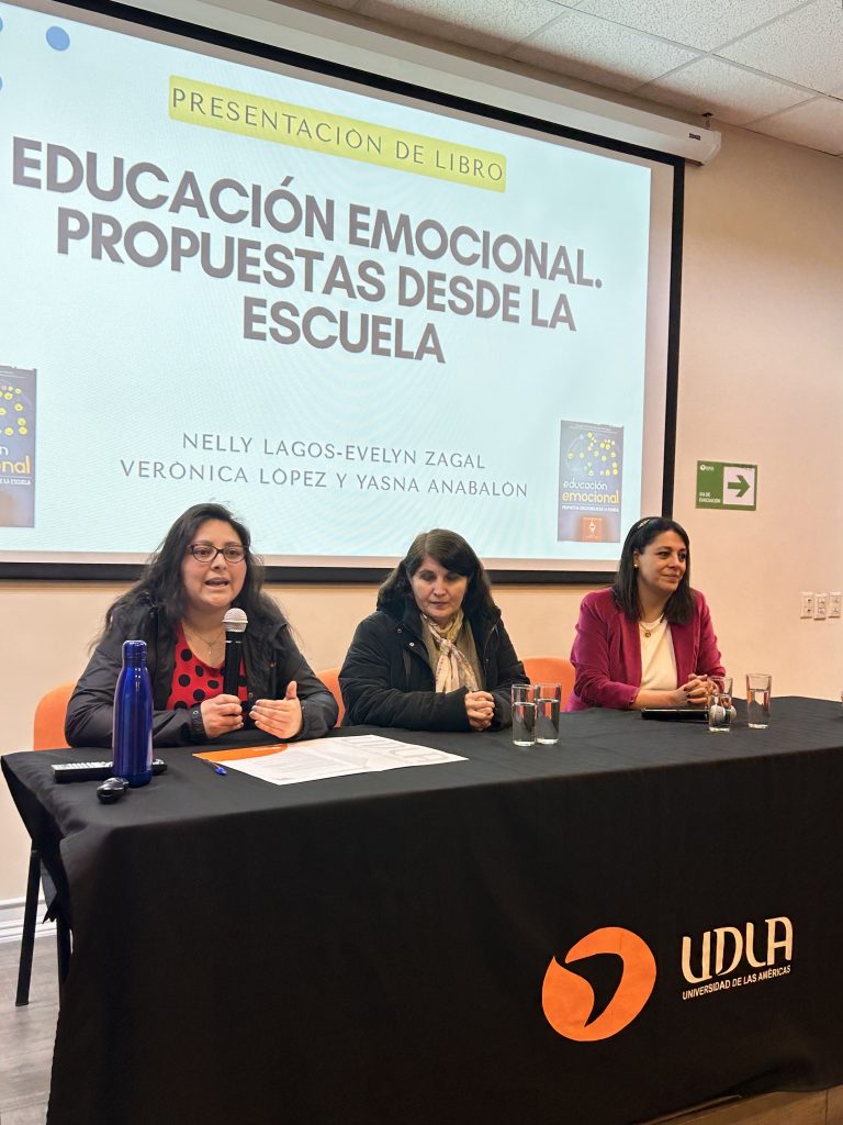 Trabajo Social de Sede Concepción presenta nuevos libros de investigadores de UDLA