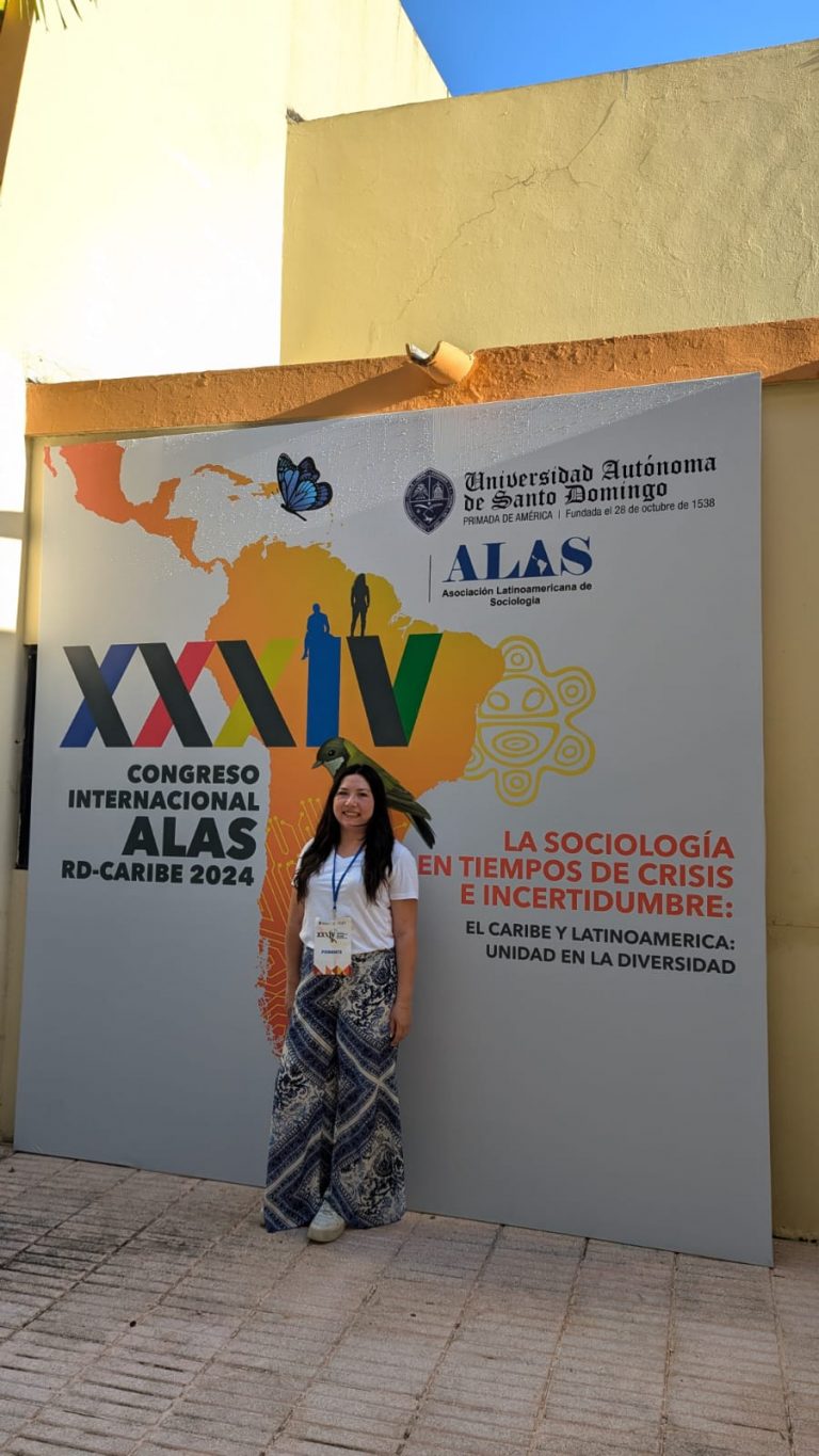 Académica del Instituto de Educación y Lenguaje expone sobre el rol del juego en congreso internacional de sociología