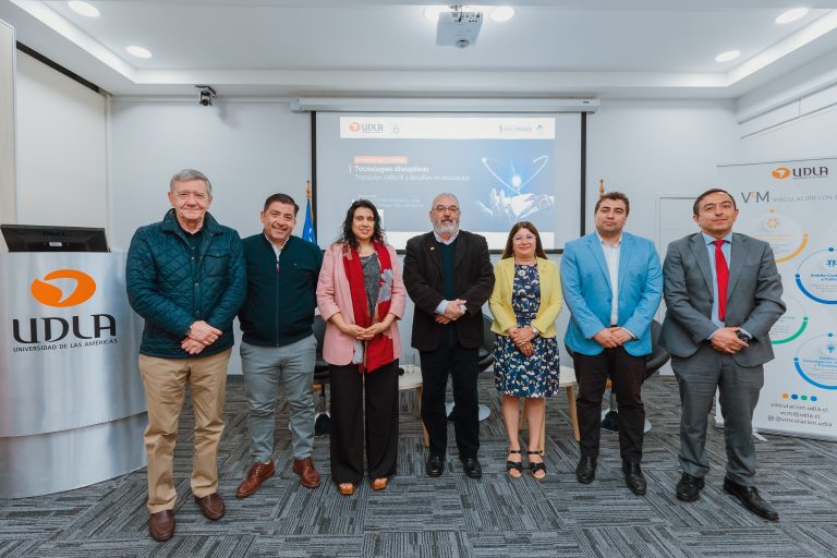 Sede Concepción reunió a representantes del ámbito educativo para reflexionar sobre los desafíos del aprendizaje en la era tecnológica