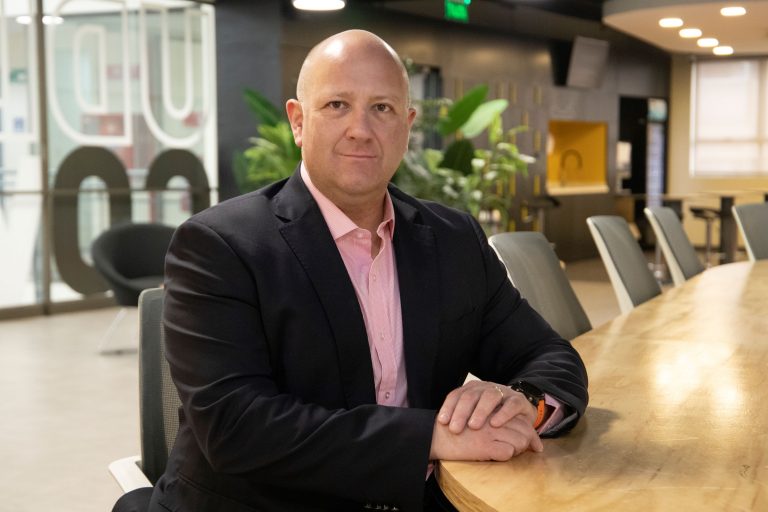 Investigador Hugo Harvey presenta en México estudio sobre la crisis dominicana de 1965 y el rol de la OEA