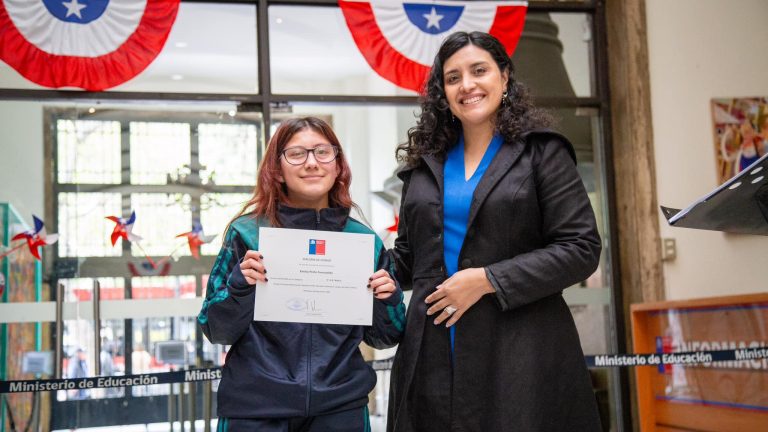 Directora del Grupo ILENDI participa de la creación del Primer Concurso Nacional de Literatura Sorda del país