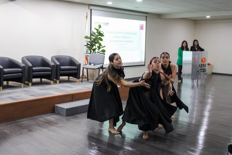 Campus La Florida reflexiona sobre violencia de género en conmemoración del 25N