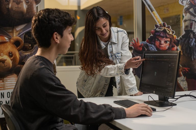 UDLA apoya a sus estudiantes con innovador sistema integral