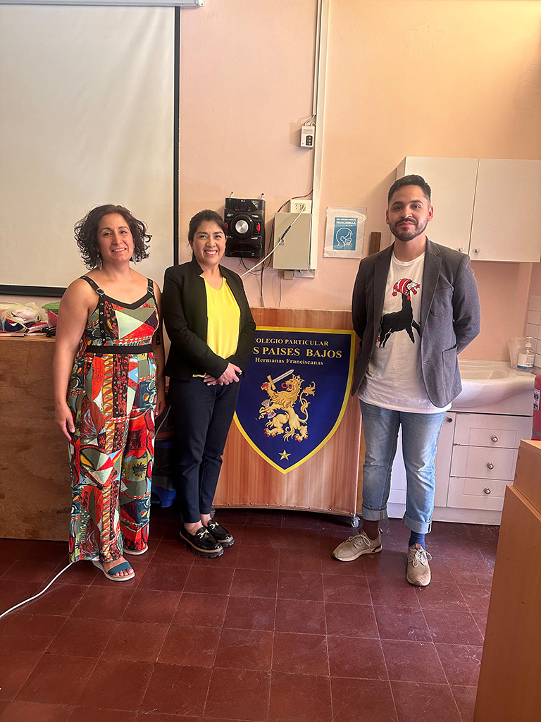 Académico de Traducción e Interpretación UDLA destaca en charla sobre lenguaje y autismo organizada por Fondecyt