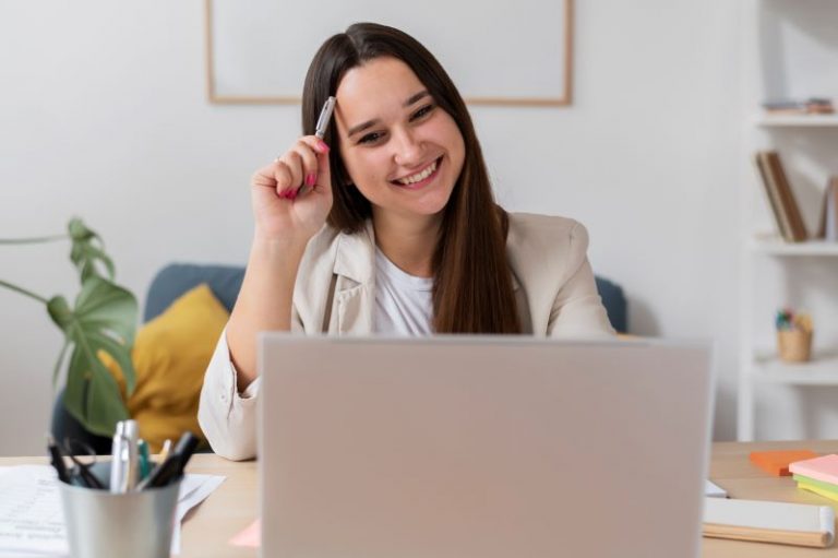 Facultad de Ingeniería y Negocios presenta su nueva oferta de diplomados para 2025
