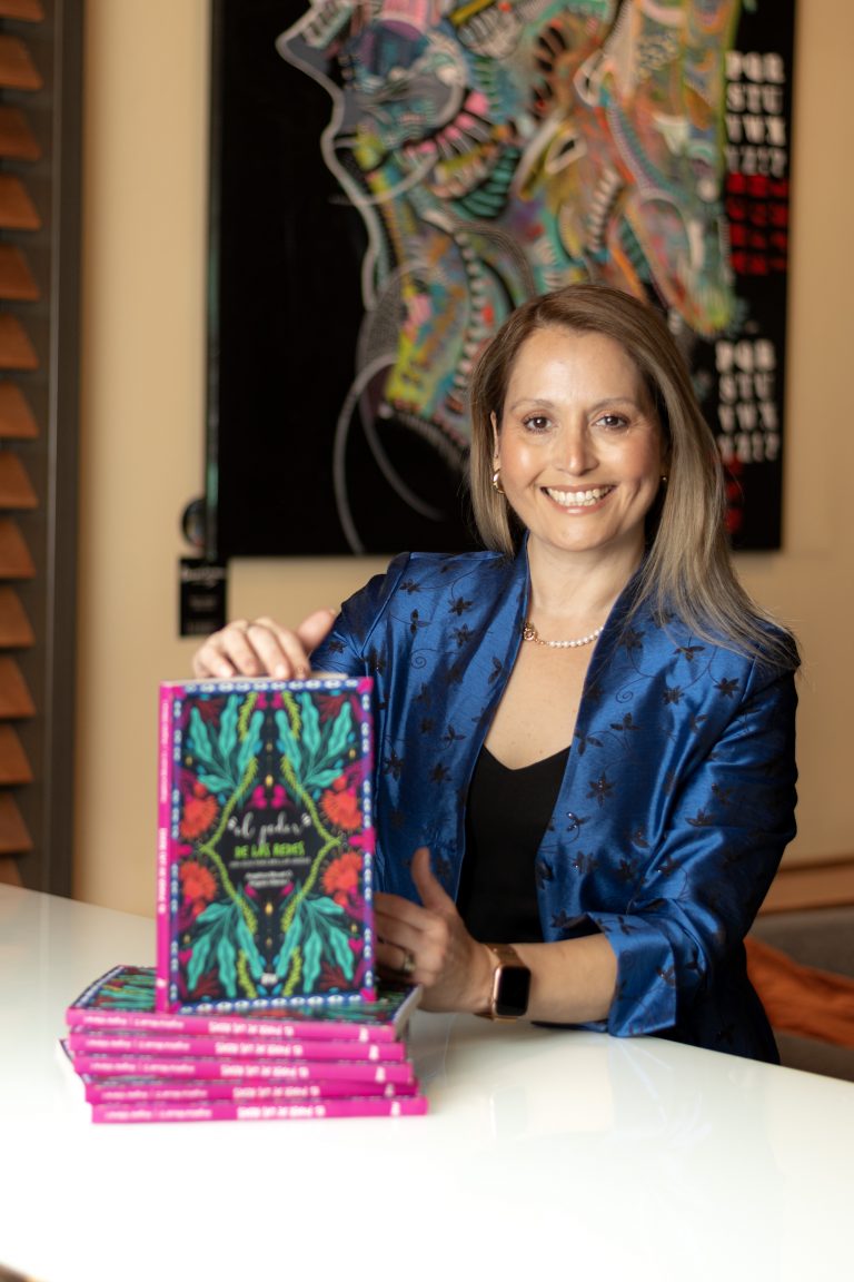 Ángela Villena, egresada de UDLA, emprendedora y cofundadora de BriU: «Mi título de Ingeniería Comercial me dio las herramientas para afrontar nuevos desafíos con confianza»