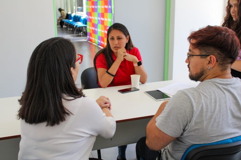 Estudiantes de Contador Auditor apoyan a emprendedores de San Joaquín en Clínicas en Terreno