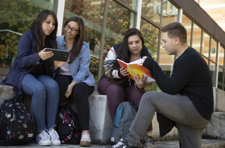 Innovación y colaboración marcan jornada de fortalecimiento de tutorías