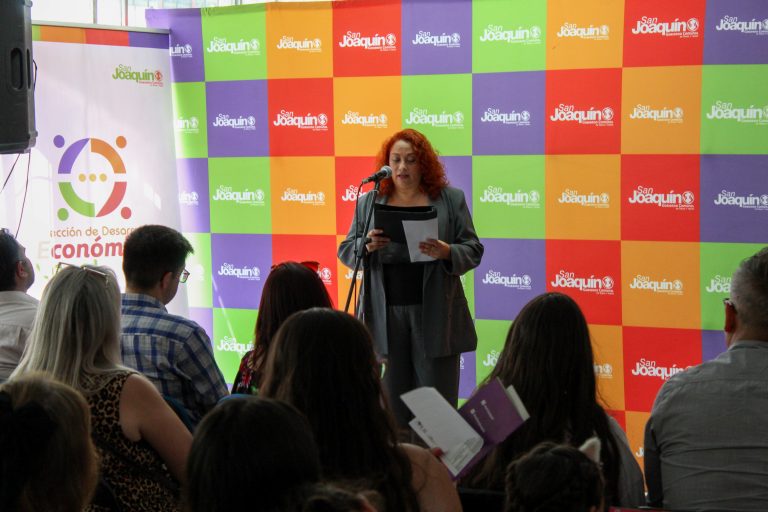 Emprendedores de San Joaquín finalizan segunda versión de la Academia de Emprendimiento de Verano