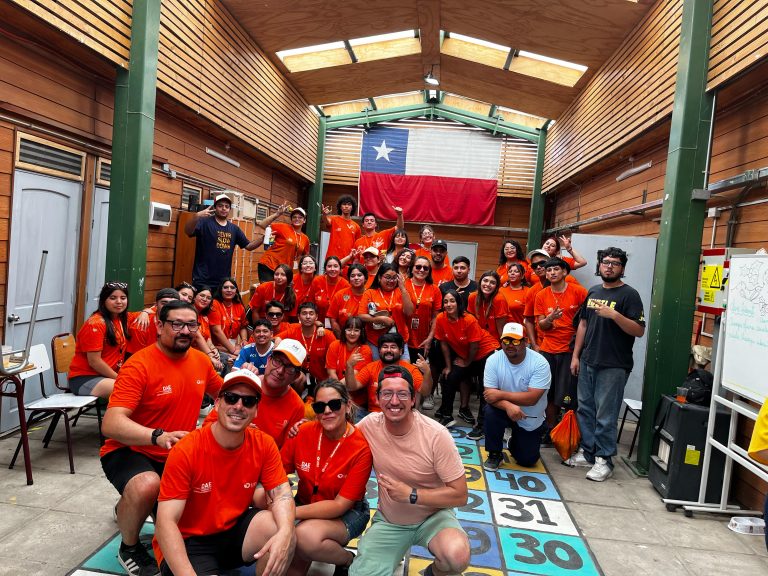 Dirección de Asuntos Estudiantiles de UDLA realiza voluntariado de verano en Escuela Chacayes de Machalí