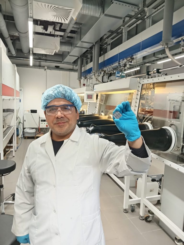 Investigador UDLA finaliza proyecto Fondecyt sobre semiconductores orgánicos en colaboración internacional