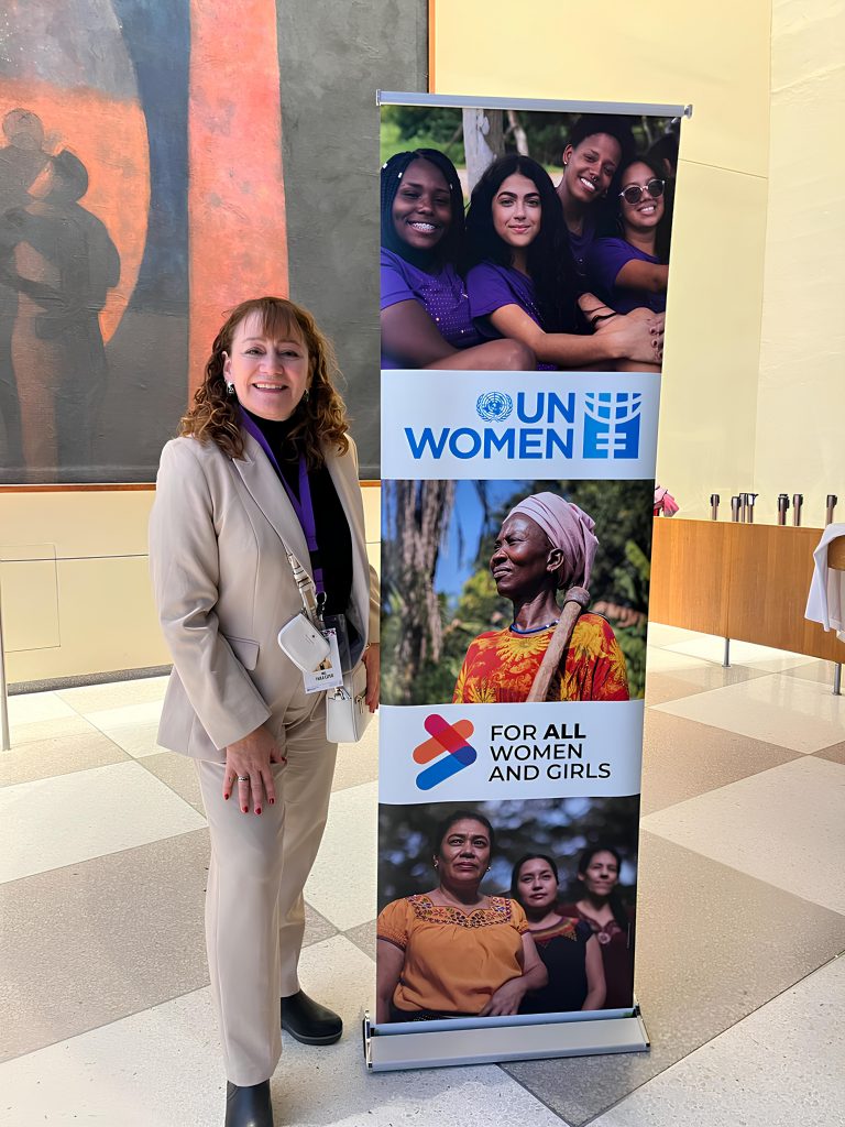 Vicerrectora Paola Espejo representa a UDLA en Misión de Mujeres Nueva York 2025 promoviendo el liderazgo femenino